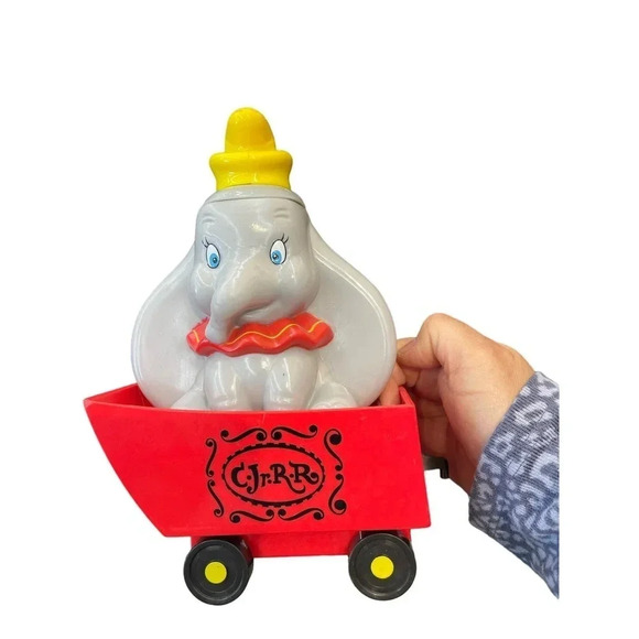 Disney Casey Jr. Dumbo sipper cup - Picture 1 of 6